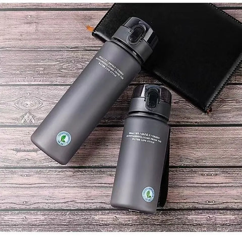 Bouteille d'eau de sport anti-fuite sans BPA de marque de haute qualité pour randonnée 